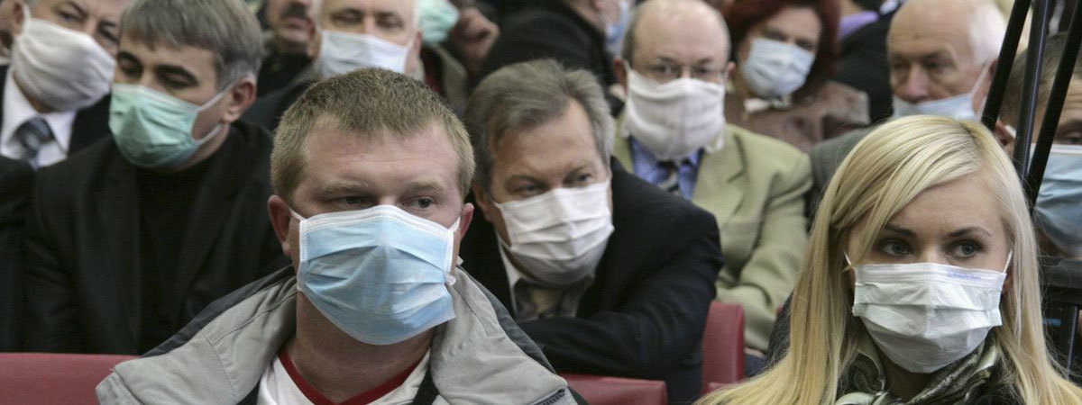 Названы пять возможных причин повторного заражения коронавирусом